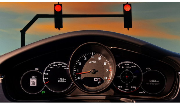 PORSCHE RA MẮT CÔNG NGHỆ MỚI GIÚP HỖ TRỢ NGƯỜI LÁI KHÔNG VƯỢT ĐÈN ĐỎ